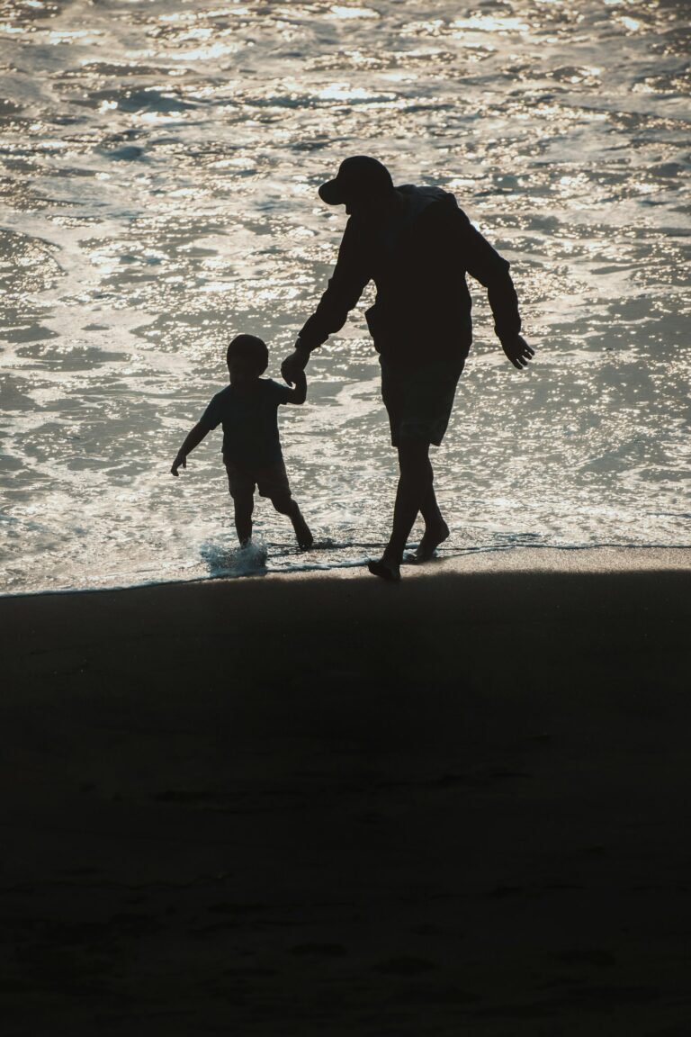 Jeune papa, heureux et terrifié